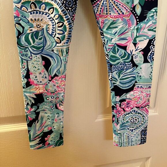 Lilly Pulitzer Maia Leggings Pants Lookin Sharp Pull On Girls Size Medium 8-10 - Picture 10 of 11